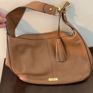 Coach light brown shoulder handbag